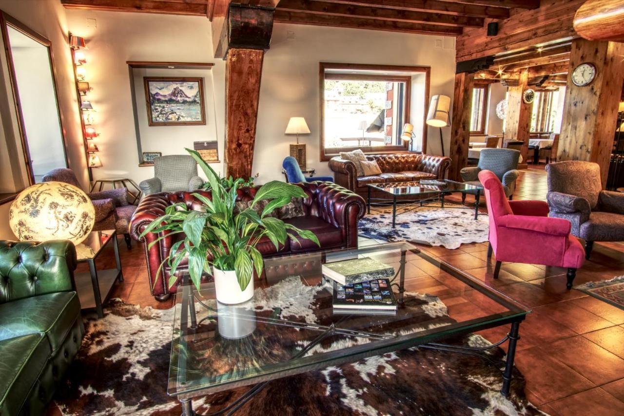 Mauberme Mountain Boutique Hotel ซาลาร์ดู ภายนอก รูปภาพ