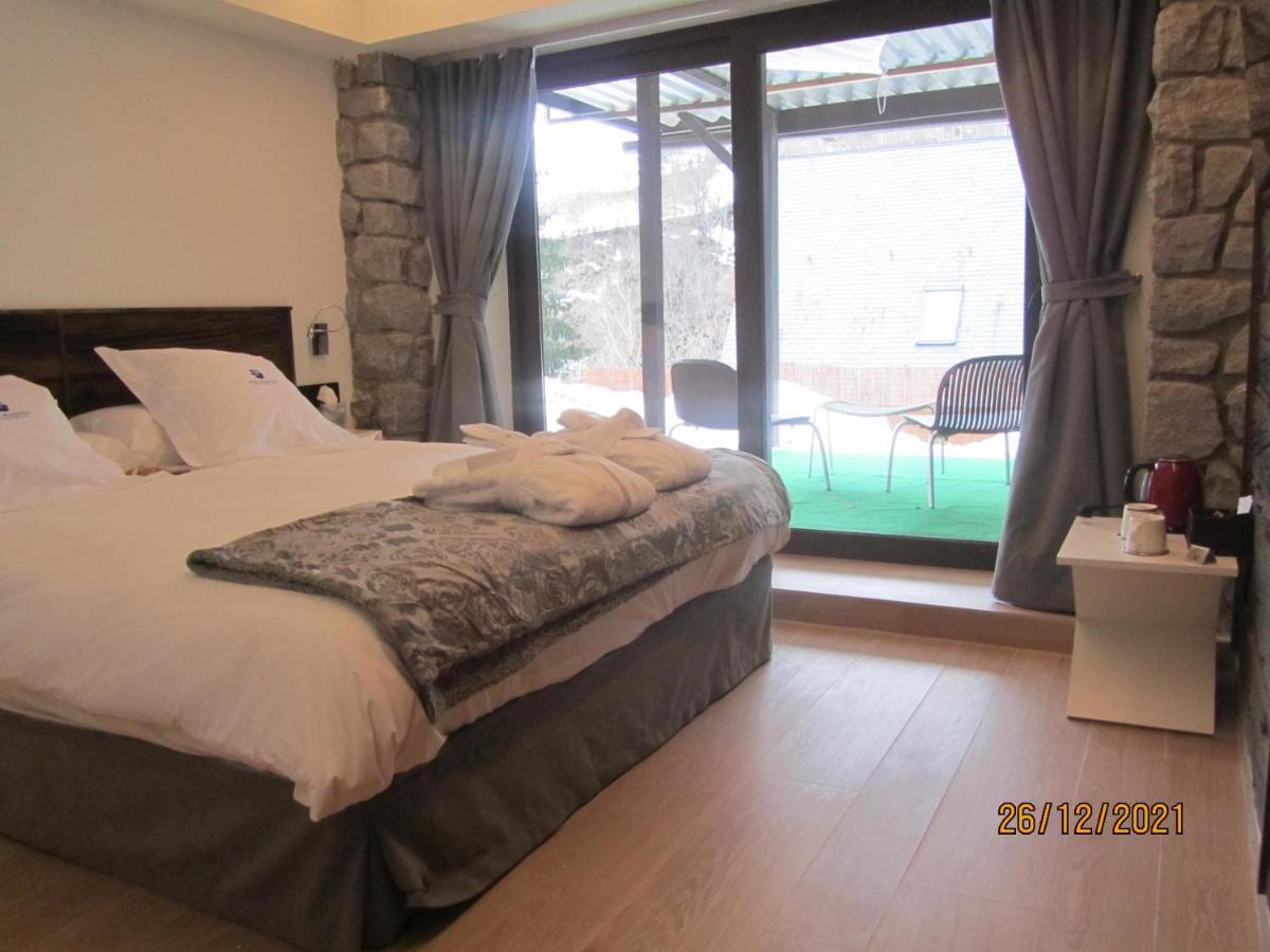 Mauberme Mountain Boutique Hotel ซาลาร์ดู ภายนอก รูปภาพ